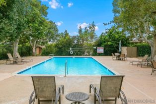 , 2097 Caminito Capa, La Jolla, CA 92037 - 44