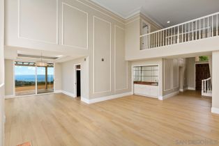 , 2097 Caminito Capa, La Jolla, CA 92037 - 7