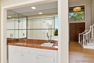 , 2097 Caminito Capa, La Jolla, CA 92037 - 8