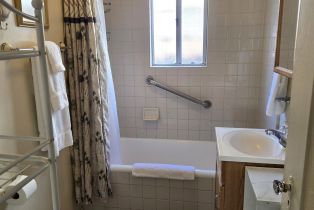 , 676 J ave, Coronado, CA 92118 - 39