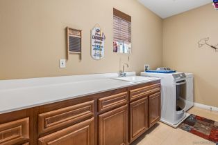 Single Family Residence, 1299 Bellingham, Oceanside, CA 92057 - 16