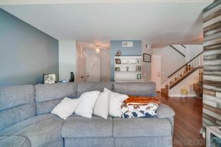 Condominium, 1721 Maxwell ln, Corona, CA 92881 - 8