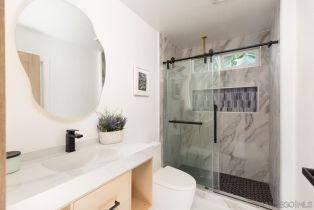 Single Family Residence, 460 Chinquapin ave, Carlsbad, CA 92008 - 12