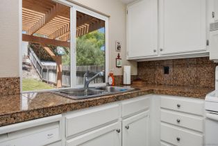 Single Family Residence, 1738 Avenida Alta Mira, Oceanside, CA 92056 - 8