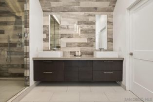 , 2398 Almeria, La Jolla, CA 92037 - 17