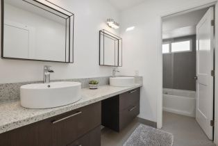 , 2398 Almeria, La Jolla, CA 92037 - 22