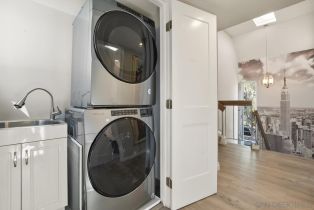 , 2398 Almeria, La Jolla, CA 92037 - 25