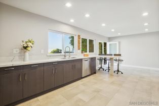 , 2398 Almeria, La Jolla, CA 92037 - 8
