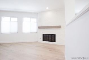 , 8121 Camino Del Sol, La Jolla, CA 92037 - 9