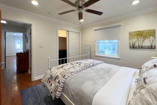 , 1039 Coast blvd, La Jolla, CA 92037 - 8