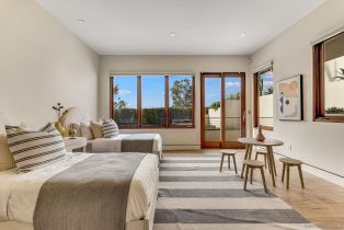 Single Family Residence, 8070 La Jolla Scenic Dr N, La Jolla, CA 92037 - 70