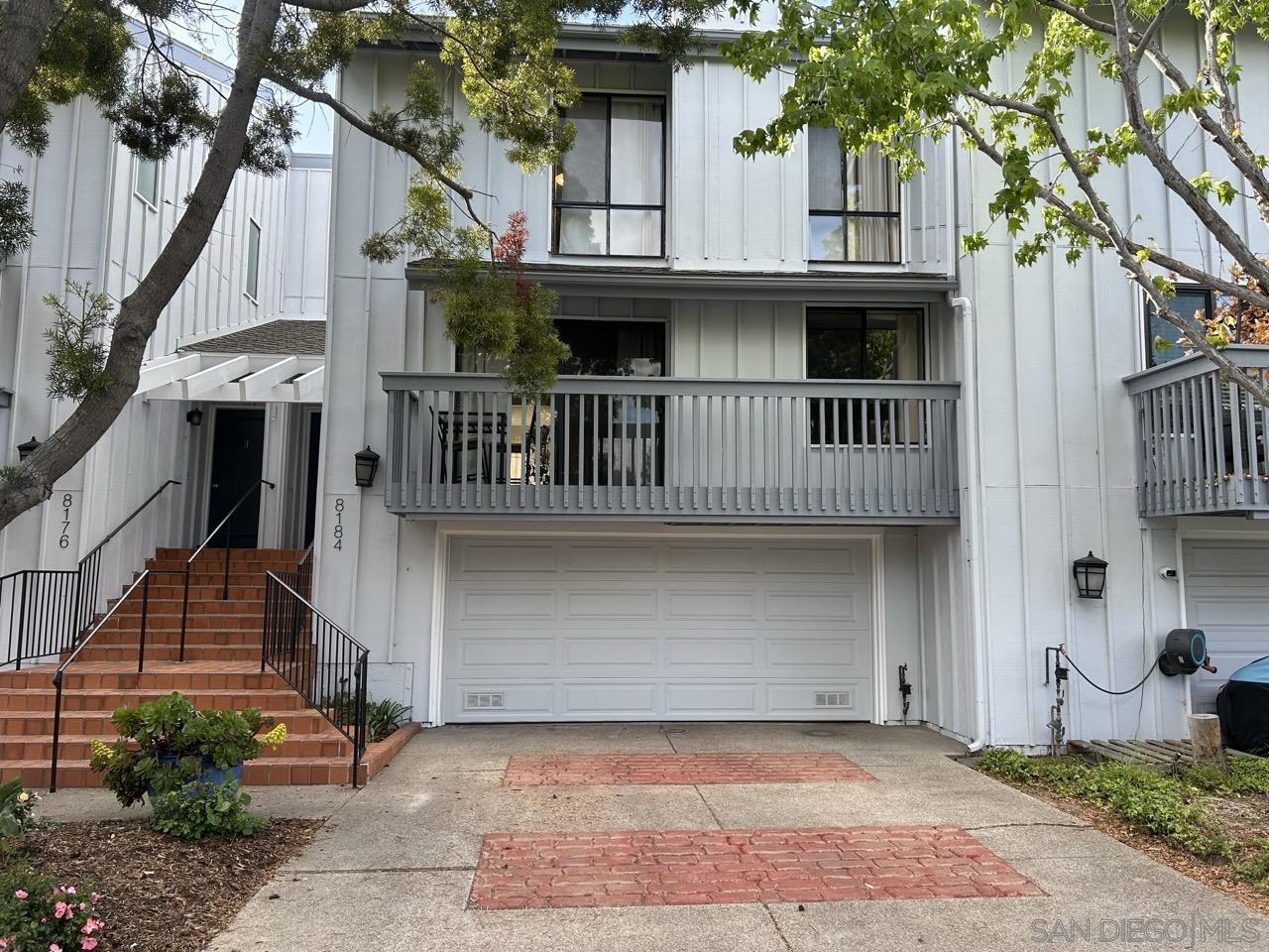 , 0 8184 Caminito Sonoma, La Jolla, CA 92037 - 1