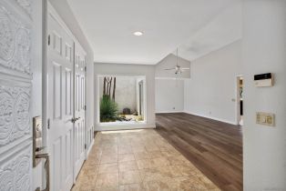 Condominium, 1608 Caminito Asterisco, La Jolla, CA 92037 - 3