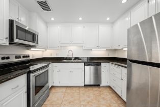 Condominium, 7811 Eads ave, La Jolla, CA 92037 - 10