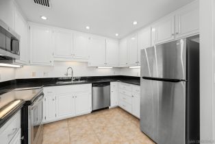 Condominium, 7811 Eads ave, La Jolla, CA 92037 - 12