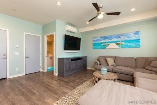 , 2579 State st, Carlsbad, CA 92008 - 2