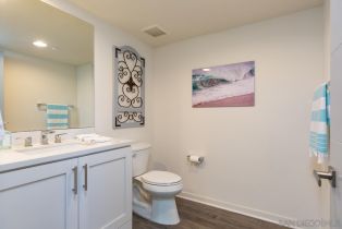 , 2579 State st, Carlsbad, CA 92008 - 4