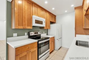 Condominium, 8536 Via Mallorca, La Jolla, CA 92037 - 5