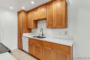 Condominium, 8536 Via Mallorca, La Jolla, CA 92037 - 6