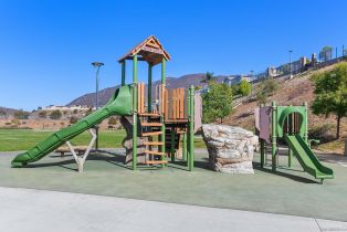 Single Family Residence, 303 Ventasso way, Fallbrook, CA 92028 - 45