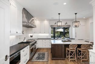 , 6003 La Flecha, Rancho Santa Fe, CA 92067 - 4