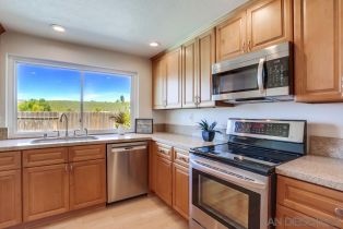 Single Family Residence, 15034 Jenell st, Poway, CA 92064 - 6