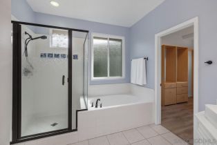 Single Family Residence, 6013 Oakgate row, La Jolla, CA 92037 - 26