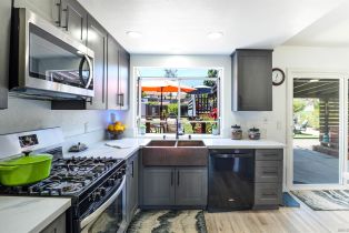 Single Family Residence, 1436 Eastview ct, Oceanside, CA 92056 - 10