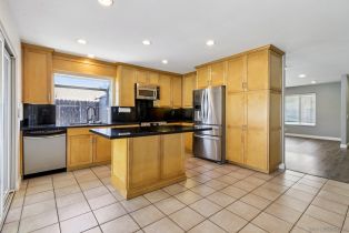 Single Family Residence, 13002 Standish dr, Poway, CA 92064 - 5