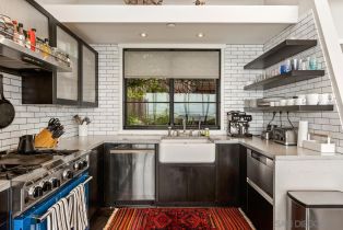 , 111 Little Orphan aly, Del Mar, CA 92014 - 8