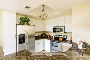 , 9293 Regents rd, La Jolla, CA 92037 - 3