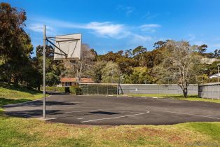 , 6643 Caminito Hermitage, La Jolla, CA 92037 - 25