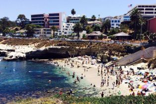 , 6643 Caminito Hermitage, La Jolla, CA 92037 - 27