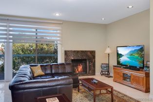 , 6643 Caminito Hermitage, La Jolla, CA 92037 - 4