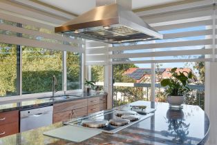 , 6643 Caminito Hermitage, La Jolla, CA 92037 - 8