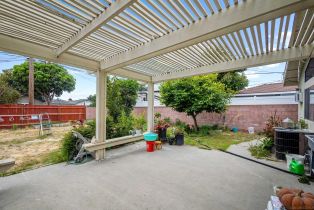 Single Family Residence, 720 Columbia st, Long Beach, CA 90806 - 24