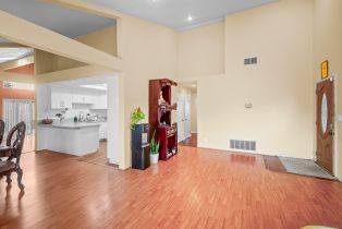 Single Family Residence, 720 Columbia st, Long Beach, CA 90806 - 5