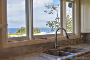 , 7851 Hillside dr, La Jolla, CA 92037 - 6