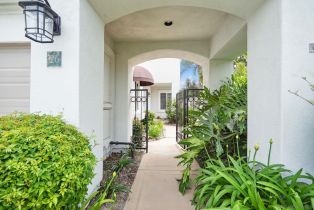 , 26 Mercato, Laguna Niguel, CA 92677 - 4