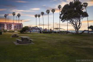 Condominium, 8263 Camino Del Oro, La Jolla, CA 92037 - 37