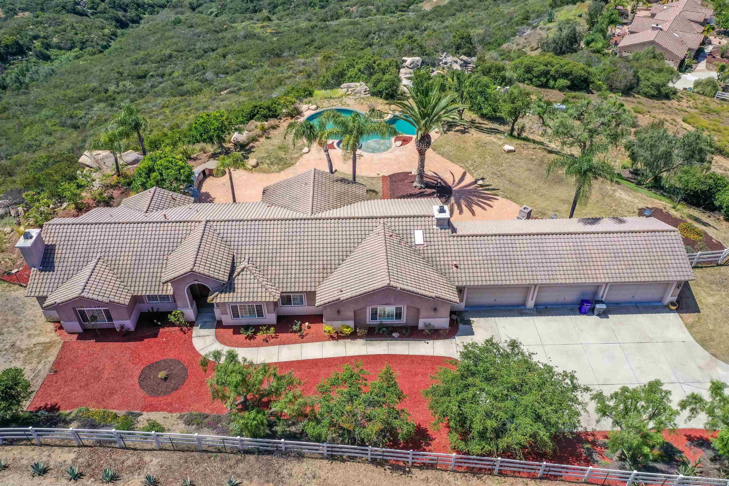 Single Family Residence, 26335 Englemann rd, Valley Center, CA 92082 - 1