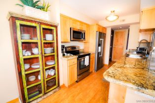 , 1810 Avenida Del Mundo, Coronado, CA 92118 - 9