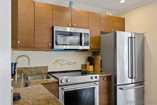 Condominium, 8040 Girard ave, La Jolla, CA 92037 - 21