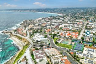 Condominium, 7635 Draper ave, La Jolla, CA 92037 - 7