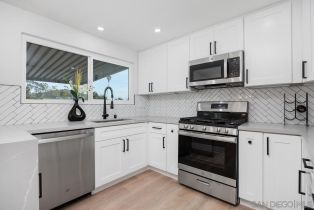 Single Family Residence, 13417 Silver Lake dr, Poway, CA 92064 - 7