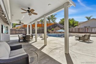 Single Family Residence, 1683 Mustang way, Oceanside, CA 92057 - 17