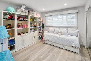 Single Family Residence, 8590 Cliffridge ave, La Jolla, CA 92037 - 40