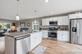 Single Family Residence, 13637 Los Olivos ave, Poway, CA 92064 - 3