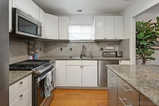 Single Family Residence, 373 Nautilus st, La Jolla, CA 92037 - 11