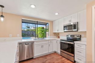 Single Family Residence, 4468 Inverness dr, Oceanside, CA 92057 - 4